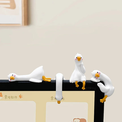Resin Cartoon Animal Decor For Desk Car Dashboard TV Monitor Gift Idea Cute 3D Duck Figurine Mini Resin Duck Ornament Playful[Q]