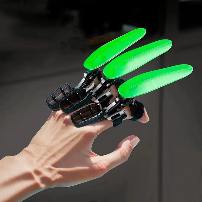 3D Assembly Retractable Claw Toy for Kids Creative Film Figure Mechanical Claw Props Halloween Cosplay Finger Party Decorations