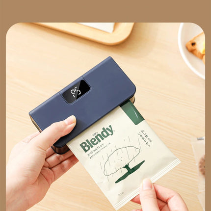 Mini Heat Sealer Plastic Bag Heat Sealing Machine Rechargable Plastic Storage Package Sealer Handheld Clip Bag Food Heat Sealer