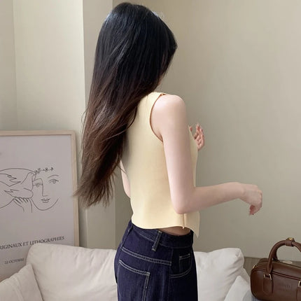 Women's French Temperament V-neck Sleeveless Slim Fit Knitted Vest Single Breasted Elegant Style