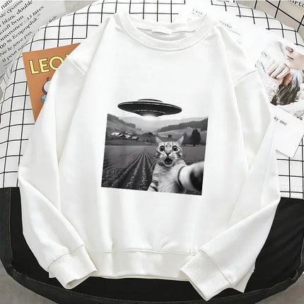 2026 Retro UFO and Cat Pattern Print Hoodies Streetwear Fleece Sweatshirt Soft O-Neck Pullover Casual Female Clothes