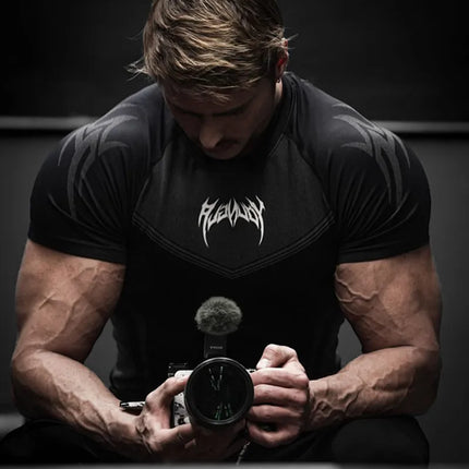 New Men Gym T-shirt High elasticity bodybuilding fitness quick dry short sleeve men's sports Casual tops trend running T-shirt