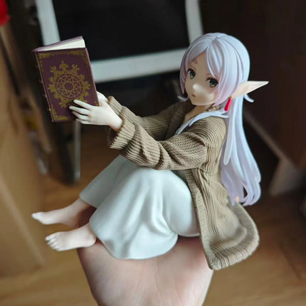 12CM Frieren Anime Figure - Cute Night-Suit Action Figure Figurine Model Doll Toy for Desktop Collection beyond Journey's End
