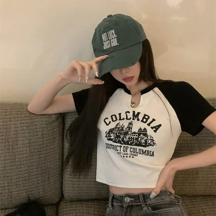 2023 New Summer Women's T-shirt American Style Vintage Design Sensibility Cropped Student Top Trendy V-neck Short Sleeves