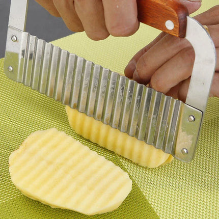 Stainless Steel Potato Chip Slicer Dough Vegetable Fruit Crinkle Wavy Slicer Knife Potato Cutter Chopper French Fry Maker Tools
