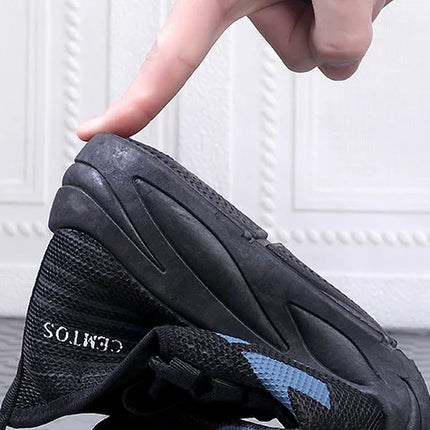Comfortable anti-slip sports shoes Summer breathable and cool casual running shoes Sports shoes Fashionable soft style shoes.