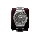 Mother-of-pearl dial