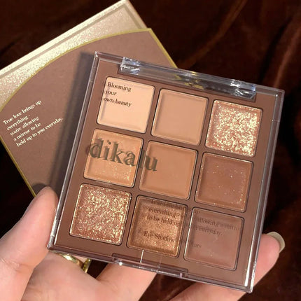 Nine square eyeshadow palette is a must-have for reducing swelling making it easy to apply color and long lasting makeup