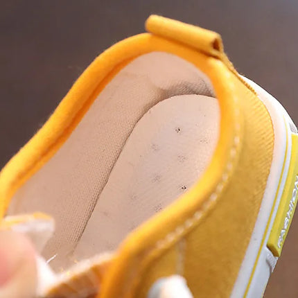 2025 New Children's Canvas Shoes Fashion Baby Board Shoes Girls' Breathable Single Shoes Boys' Casual Shoes