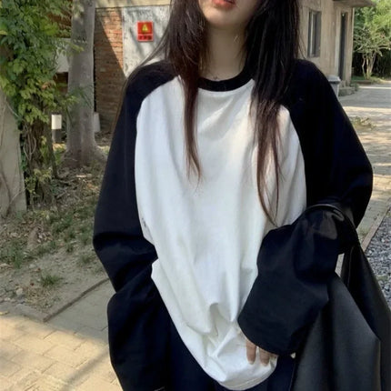 Casual Oversized T-Shirt Y2K Tops Harajuku Long Sleeve O-Neck T-Shirts Spring Autumn Black White Patchwork Tees Women Streetwear