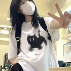 L / white