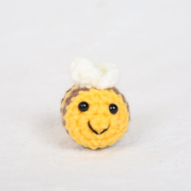 10/1PCS Crochet Bees DIY Handmade Knitted Keychain Keyring Crocheted Mini Bees Pendants Car Key Ring Handbag Charms Gifts
