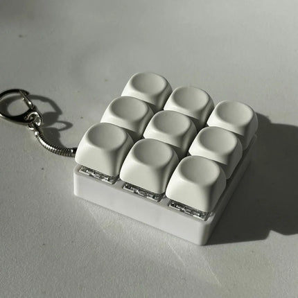 Relaxing DIY Keyboard Fidget Keychain Keycap Keys Button Finger Keyboard Cap 4/9Keys Relief Stress Clicker Toy Adult