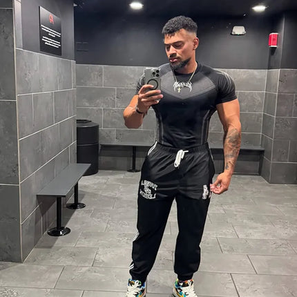 New Men Gym T-shirt High elasticity bodybuilding fitness quick dry short sleeve men's sports Casual tops trend running T-shirt