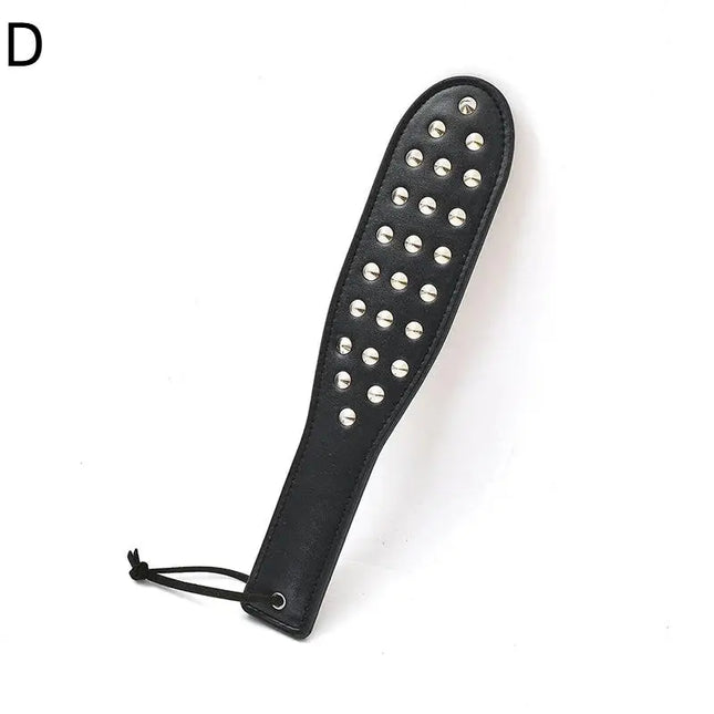 New 1Pc Queen Training Adult Games Sex Toys Husband Whip Toys Leather Rivet Clap Hand Flirting Spanking Alternatives