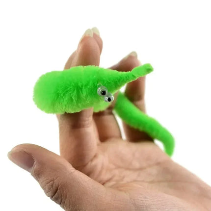 [VIP] Funny 100pcs/lot Magician show props Magic show caterpillar Kids Tricks Toy Pull hidden string-watch it slither