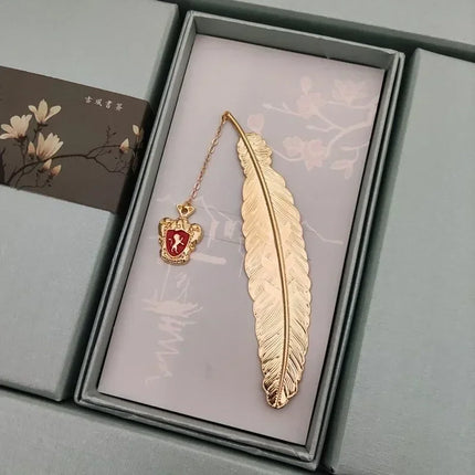 Harried Potter Exquisite Bookmark Gold Feather Snitch Hogwarts Hufflepuff Ravenclaw Slytherin Gryffindor Pendant Tassel Bookmark