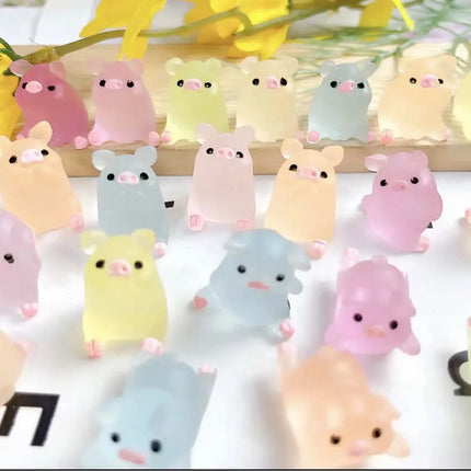 10PCS New Glow Piglet Toy DIY Resin Accessories Cream Gel Material Decoration