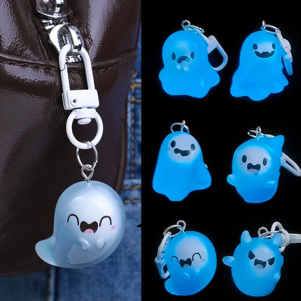 Ghost Keychain Luminous Keyring Halloween Key Holder Glow in The Dark Pendant Cartoon Resin Charm for Backpack Earphone Car Keys