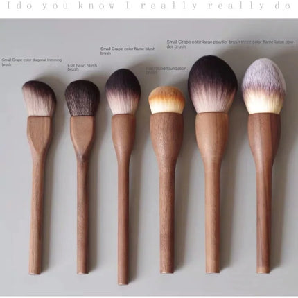 New 1Pcs European Vintage Wood Handle Makeup Brush High Quality Walnut Loose Powder Blush Foundation Contour Brush Super Soft