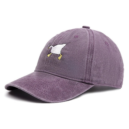 Embroidered baseball cap with goose pattern for men and women, casual and fashionable city style duckbill cap
