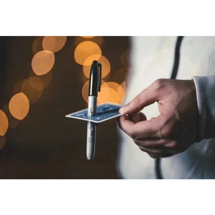 Quantum By Calen Morelli Pen Through Card Magic Trick Close Up Magic Magia Magicians Prop Accessory Illusion Gimmick