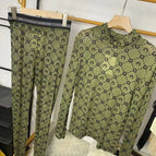 Green suit / L