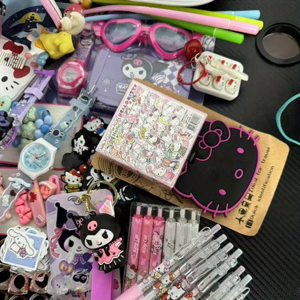 10-50pcs Sanrio random mysterious decompression toy bag Hello Kitty Kuromi 300 different styles of dolls, ornaments