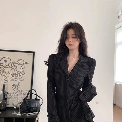 Slim Fit Striped Long Sleeve Women's V-Neck Waist Cinched Midi Top Black White New Arrival Autumn 2024 Commute Style