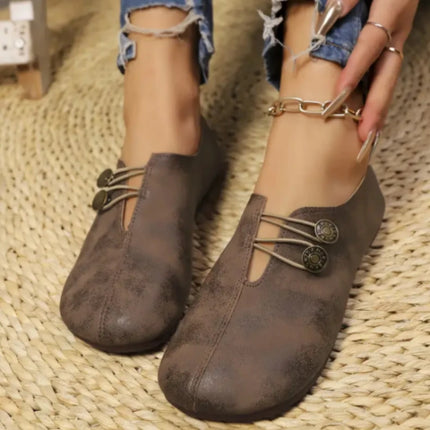 2026 Spring/Autumn New Slip-On Casual Shoes for Women - Large Sizes Minimalist Flat Sole Shoes, Versatile Commuter Shoes