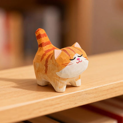 Cute Golden gradient Cat Figurine Decorative Wooden Ornament Miniature Kitten Home Bedroom Office Desk Decoration Gift Statue