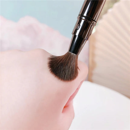 Makeup Brushes Portable Double-Headed Eyeshadow Nose Highlight Concealer Detail Blending Eyebrow Lip Makeup Brush Cosmetic Tools
