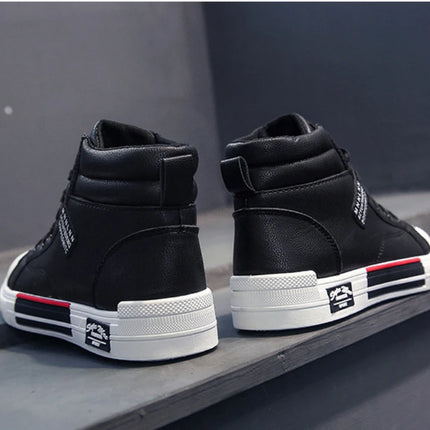 2025 new Breathable Soft Sole Men's Casual Sports Shoes Korean Fashion Student Jogging Shoes Youth Board Shoes