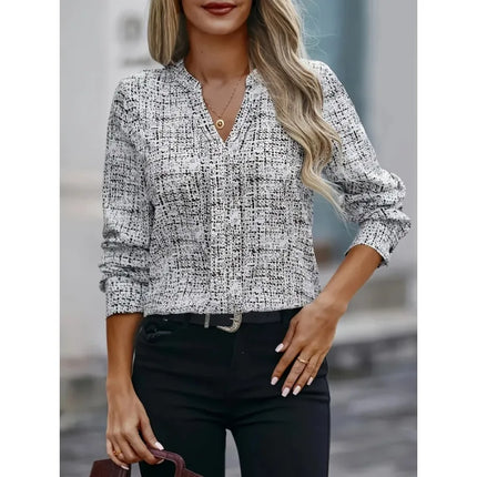 Plus Size 1XL-5XL New Women's Fashionable Printed V-neck Shirt Women Spring and Summer Long Sleeved Shirt