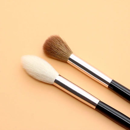 Tapered Highlighter Brush Blush Natural hair Blending Makeup Brushes