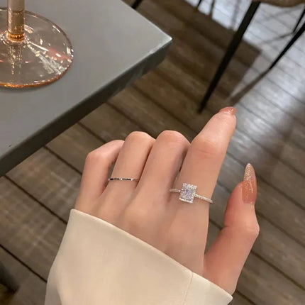 Romantic Lovely White Bowknot Rings Female Girls Exquisite Jewelry Ring with Shiny Bow Tie Zircon for Party Dating Lovers Gifts