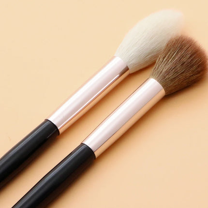 Tapered Highlighter Brush Blush Natural hair Blending Makeup Brushes