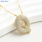 Q / Small Necklace