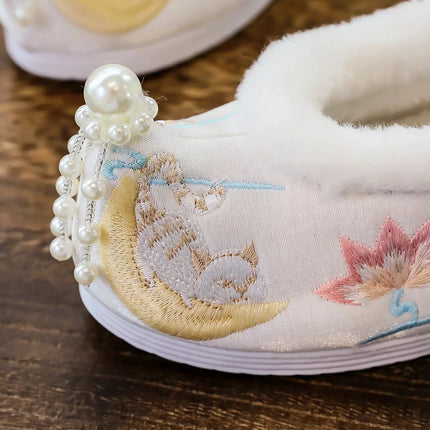Chasing Moon Hot Sale Of The Season New Style Ming Dynasty Hanfu Shoes National Style Upturned Head Cotton Shoes Ancient Wedding
