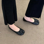 Black 028 / 35
