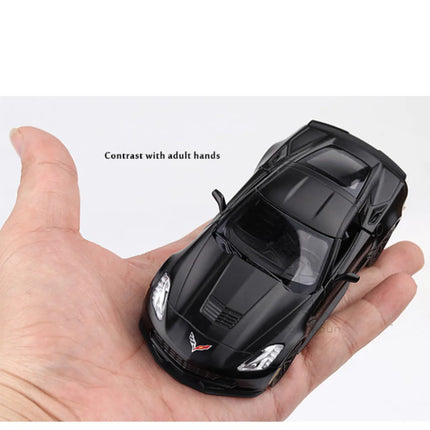 1/36 Chevrolet Corvette C7 Alloy Diecast Super Sport Car Model Toys Simulation Metal Vehicle Body With Pull Back Children's Toys