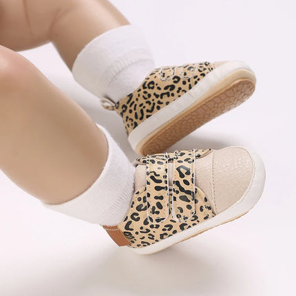 White Baby Shoes Girls Lovely Heart Embroidery Casual Sneakers Non-slip Infant Kids Christening
