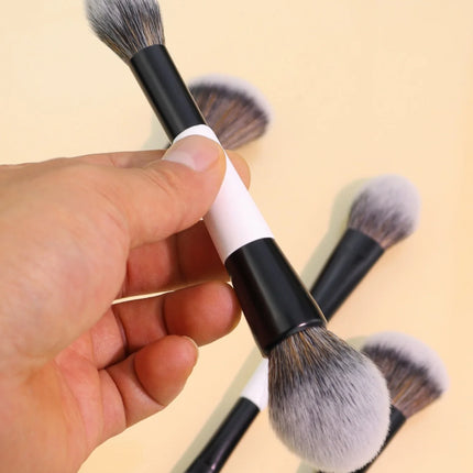 Double Head Makeup Brushes 2 In 1 Flat Angled Foundation Concealer Contour for Blending Loose Powder Liquid Cream Cosmetic Tools
