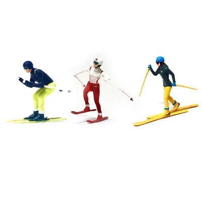2025 New 1/64 Scale Ice And Snow Athlete Hand Painted Skiing Miniature Model DIY Scene Paired With Holiday Gift Toy Figurine