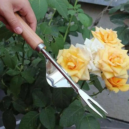 1Pc Hot Selling Practical Model Wooden Hand Weeder Removal Machine Steel Root Extractor Long Handle Garden Tool Weed Puller