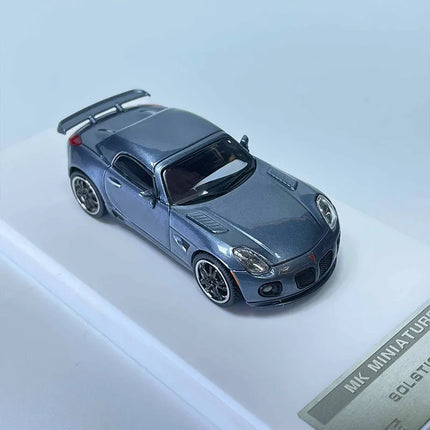 In Stock Mk 1:64 Pontiac Solstice Gxp Diecast Model Grey Metallic Limited Edition Collectible With Display Base Toys Gift Boy