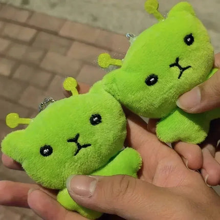 Green Alien Cat Plush Keychains Mini Galaxy Style Furry Pendant for Couples Cute Cartoon Handbag Backpacks Key Chain Decor Gifts