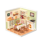 Warm Dining Room / United Kingdom