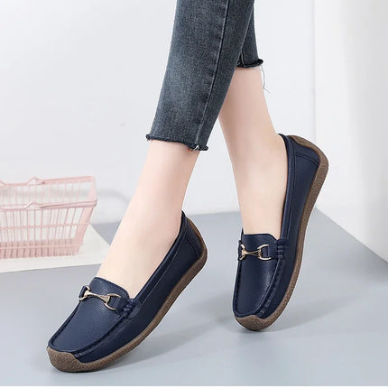Vulcanize Women Shoes Flats Leather Moccasins Sneakers Designer Shoes for Women Slip-on Loafers Female Boat Shoes Big Size 43