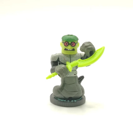 Legends of Akedo Boss Wrapsnap 3 Inch Tall Battling Warrior Action Figure Toys 360˚ Attack Spin Double Defense Armor Gifts